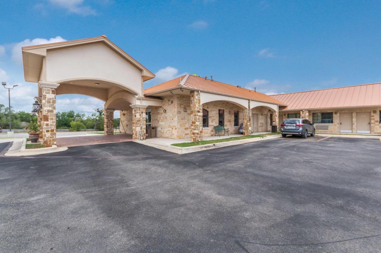 Motel 6 Floresville ภายนอก รูปภาพ